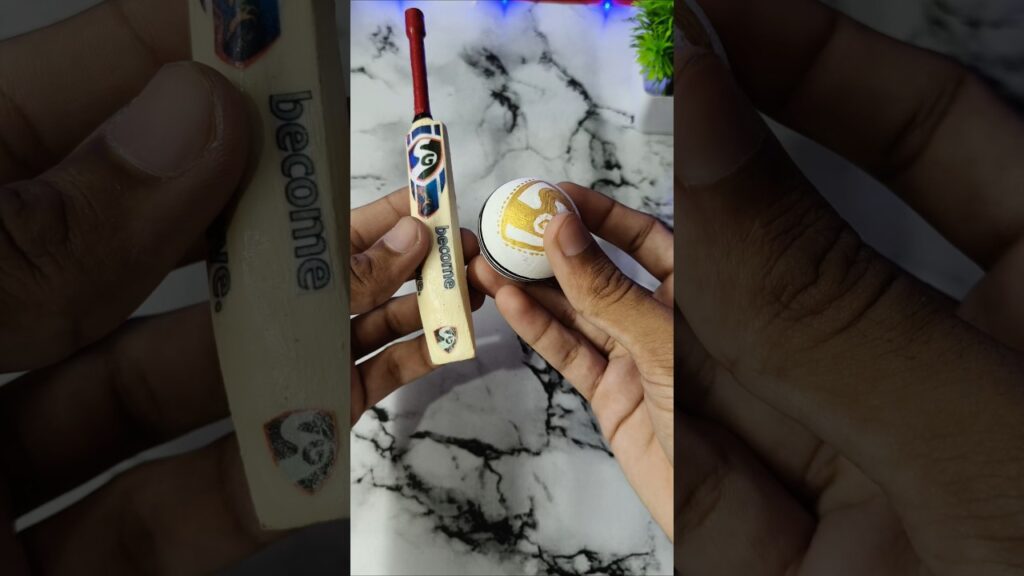 SG Cricket Mini Bat and Ball Set: Best Birthday Gift for Kids and Cricket Fans (Autograph Size)