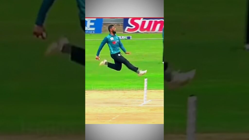 Hilarious Bowling Run Ups: Most Funny Bowling Moments in India