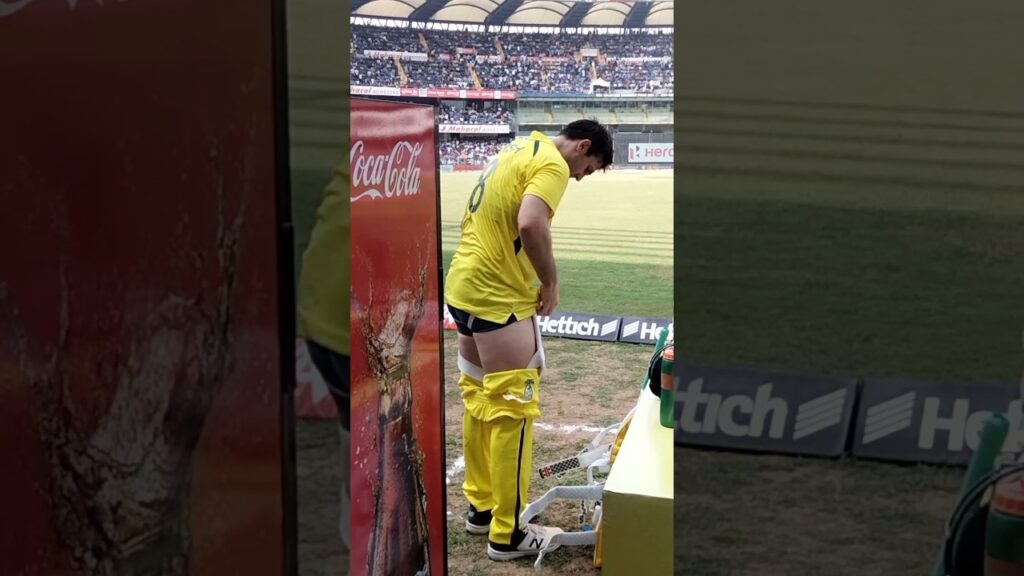 Cricket Match में Toilet Break के मज़ेदार पल! #Cricket #Funny #ToiletBreak