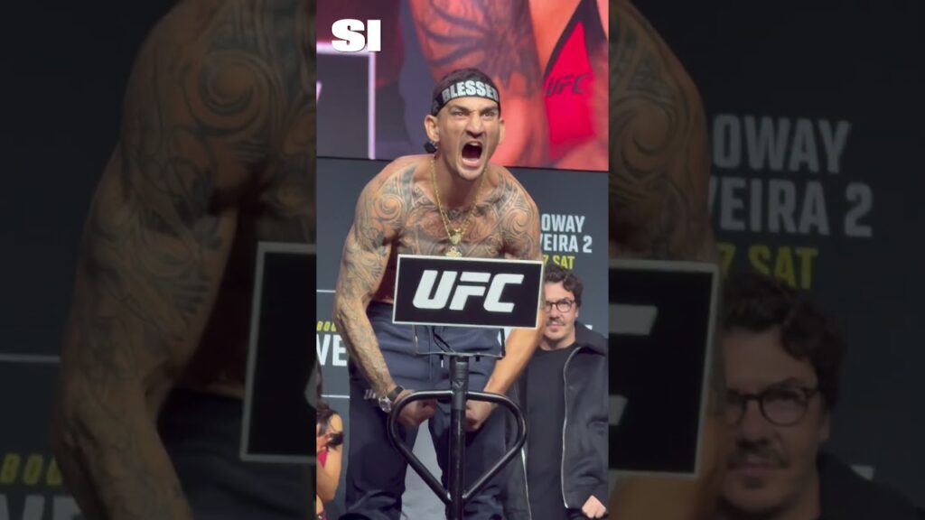 Max Holloway vs Charles Oliveira Faceoff Fight: UFC 306 Intense Staredown 👀 #mma