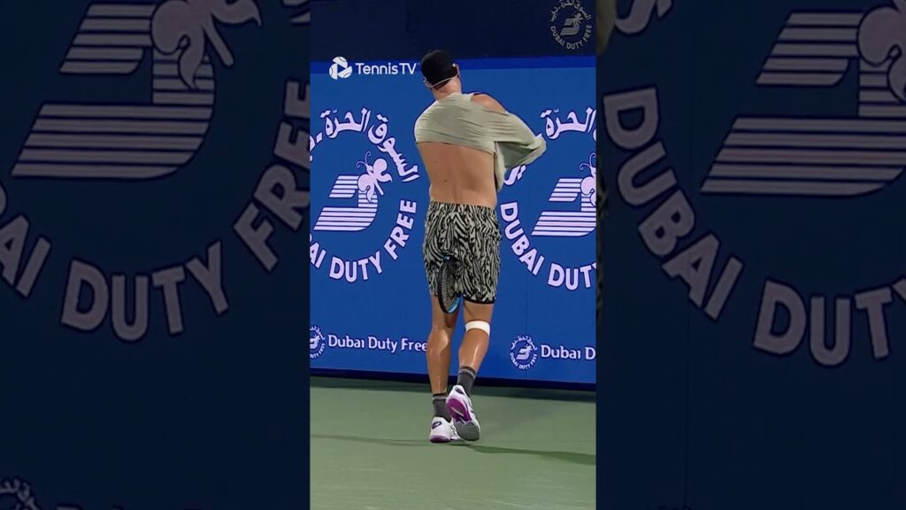 "Ulta Pehen Liya": He’s Wearing His Shirt Back to Front! 🤣