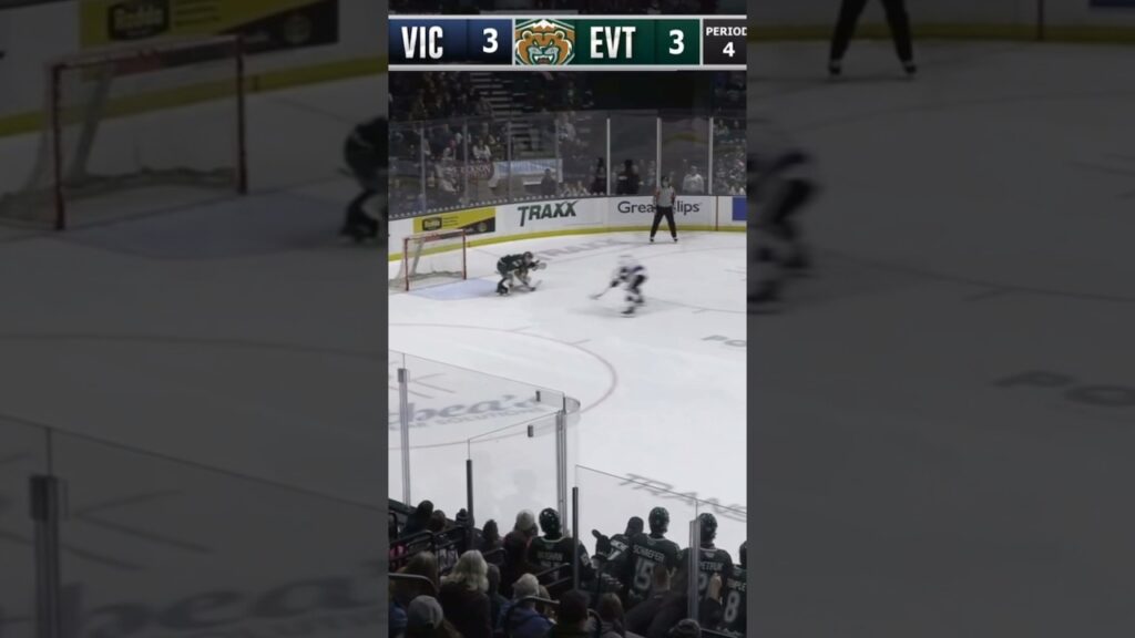 Hayden Moore's Incredible Shootout Goal for Victoria Royals! #Hockey #WHL